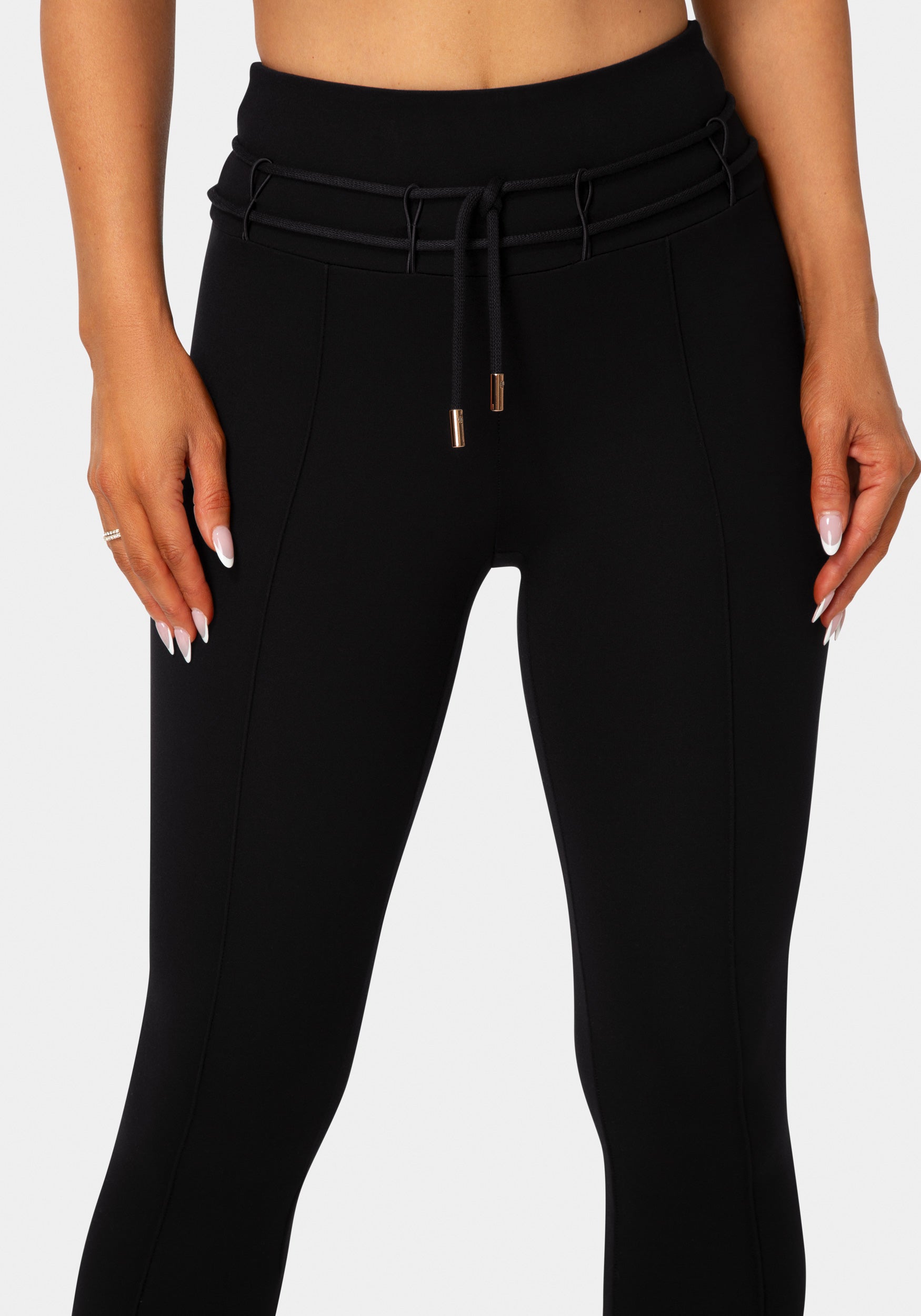 7SKP0398BE_Black_4.jpg